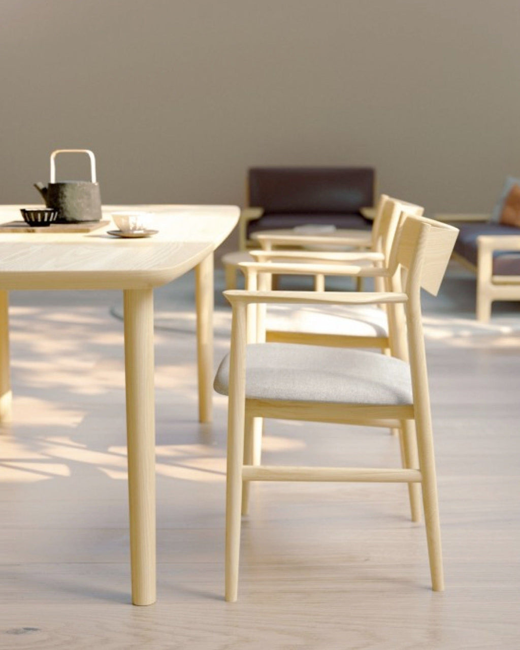 KAMUY Armchair (Upholstered Seat)